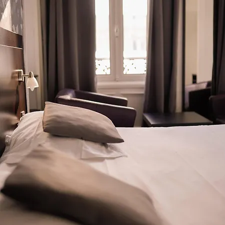 Hotel Le Napoleon 3*